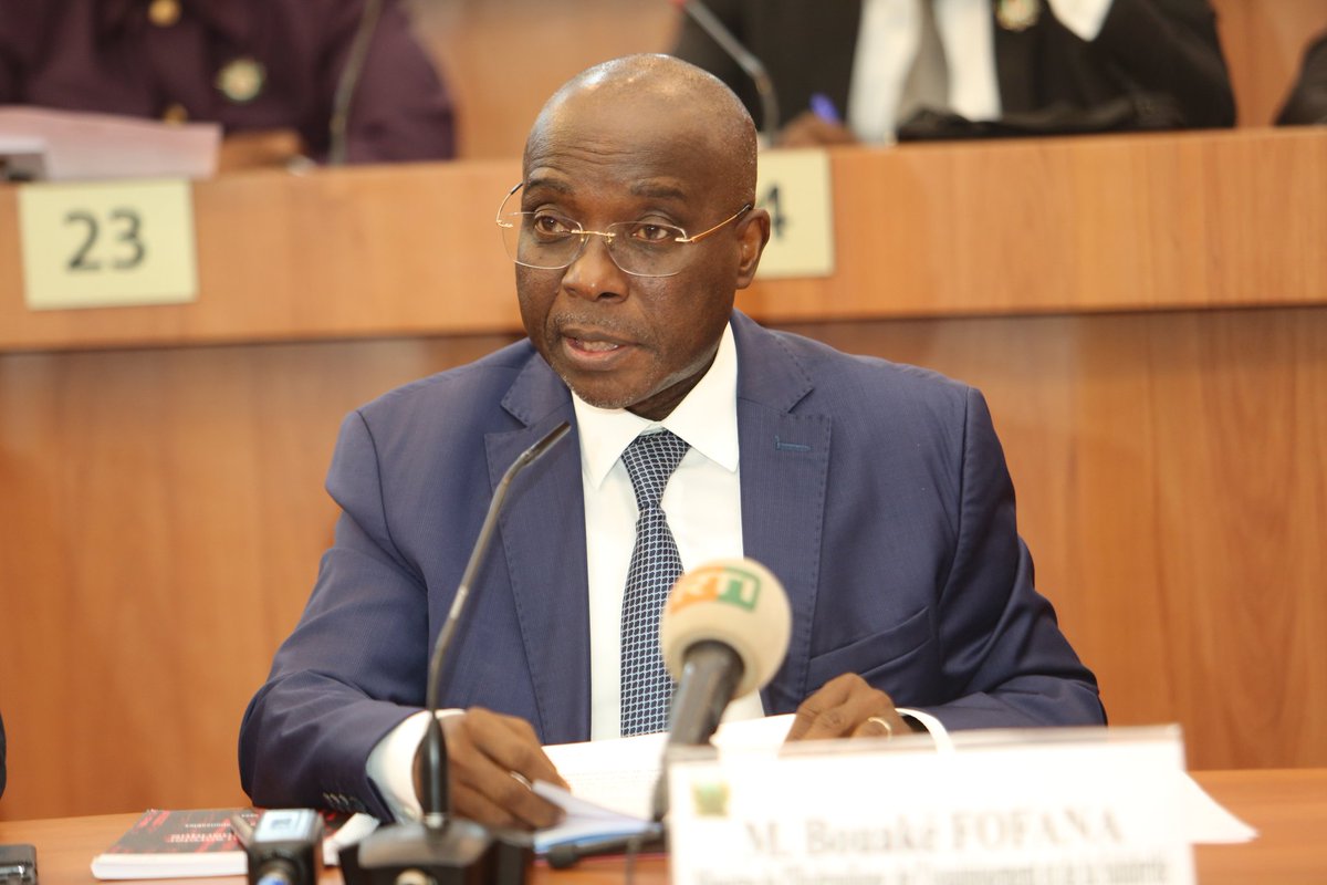 Ministère Hydraulique Assainissement Salubrité CI tweet media