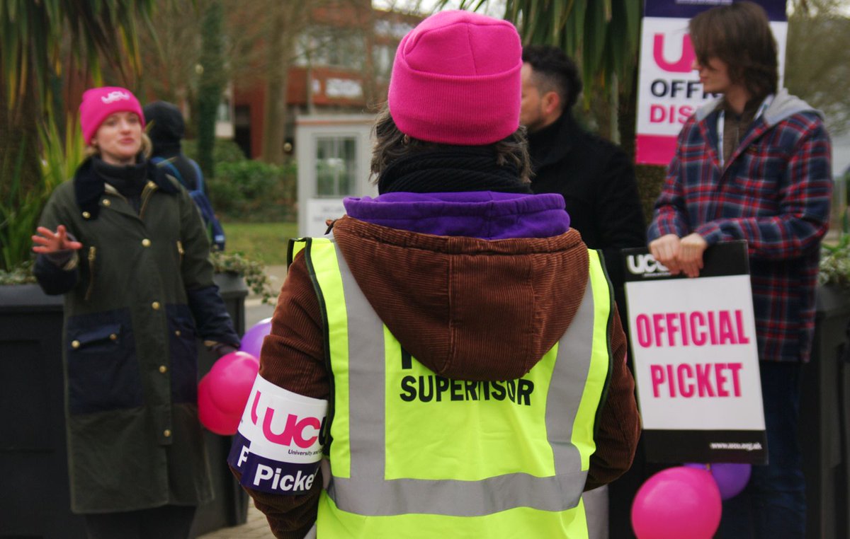 UCU (@ucu) on Twitter photo Our <a href="/BrunelUCU/">Brunel UCU #nocompulsoryredundancies</a> members are out in force on the picket line today.
Fighting back against plans to axe one in five jobs while the vice-chancellor awards himself an 8% pay rise.
Send them your solidarity ✊ Our <a href="/BrunelUCU/">Brunel UCU #nocompulsoryredundancies</a> members are out in force on the picket line today.
Fighting back against plans to axe one in five jobs while the vice-chancellor awards himself an 8% pay rise.
Send them your solidarity ✊