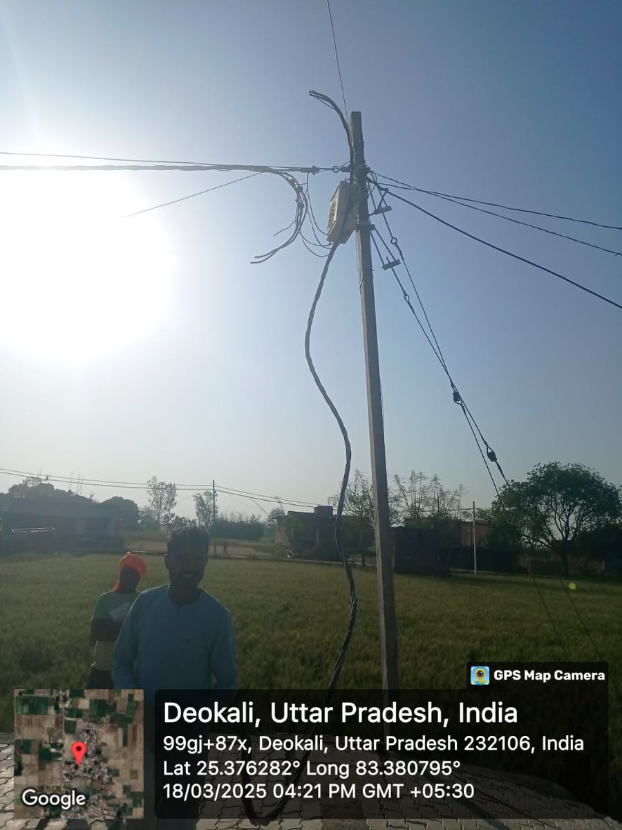 puvvnlchandauli's tweet image. आज दिनांक 18/03/2025 जनपद चंदौली विoविoखंo- सकलडीहा में रैथा फीडर के अंतर्गत विद्युत व्यवस्था को बेहतर बनाने के लिए #RDSS योजना के तहत विद्युत् #abcable लगाया गया, जिससे उपभोक्ताओं को विद्युत आपूर्ति सुचारू रूप से प्राप्त हो सके l @EMofficeUP @PuVVNLHQ @dmchandauli