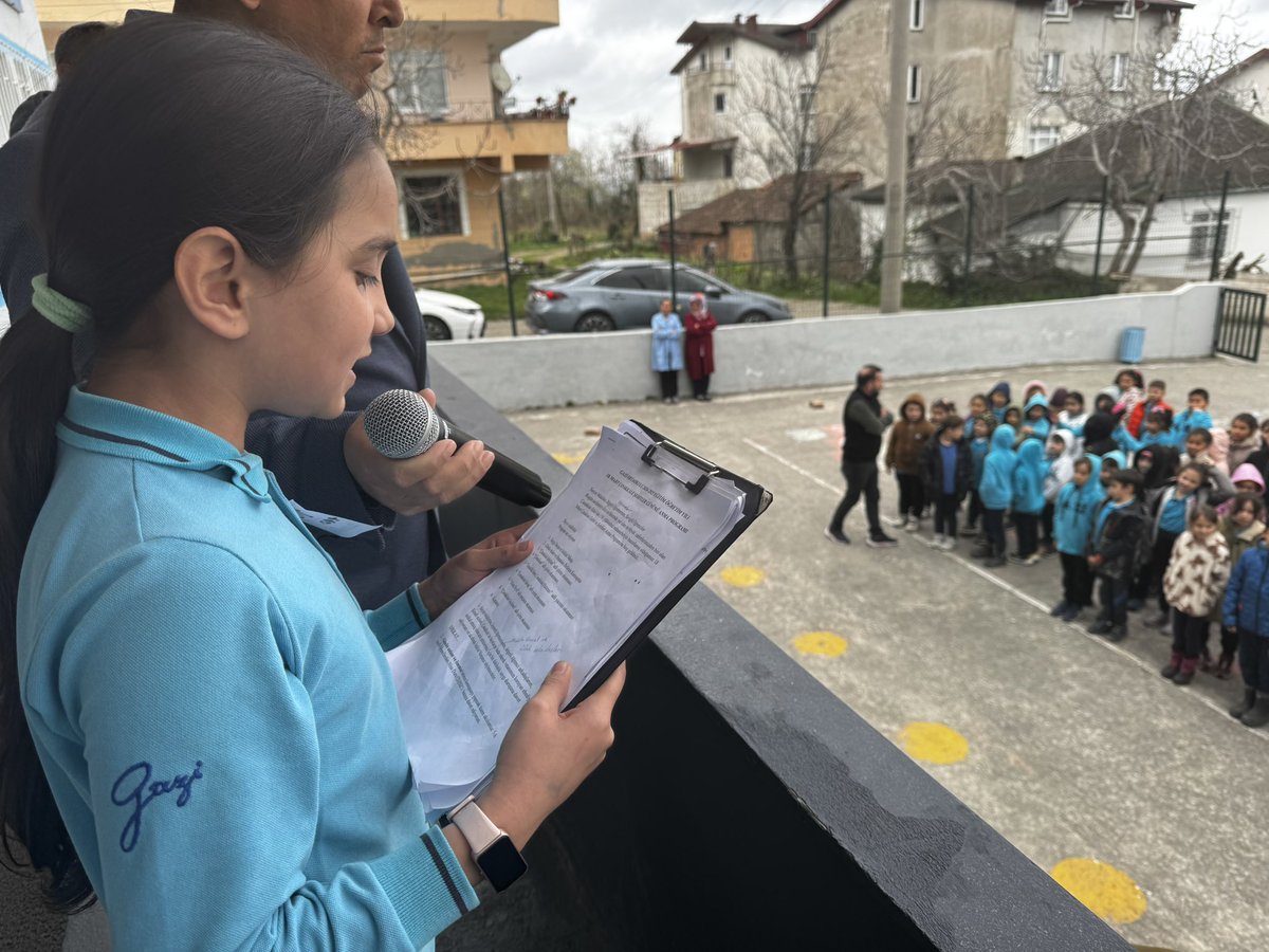 18 Mart Çanakkale Zaferi ve Şehitleri Anma Günü’nü okulumuzda düzenlediğimiz program ile kutladık.