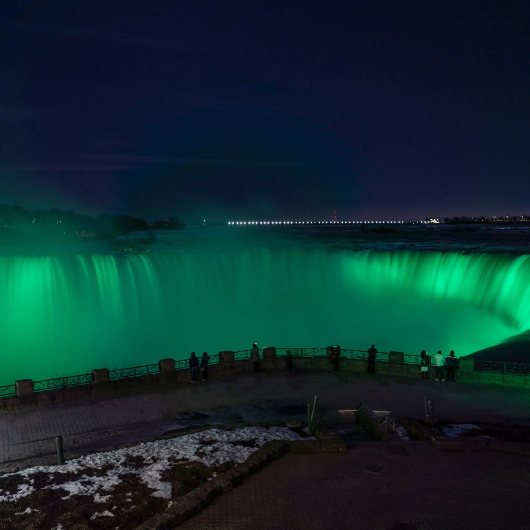 Turismo de Irlanda (@descubreirlanda) on Twitter photo El 17 de marzo, la Fuente de Cibeles y la Torre de Hércules se suman al #GlobalGreening. 🌍🍀
🏰 La Torre, el faro romano más antiguo, tiene un lazo legendario con Irlanda: fue construida por Breogán, ancestro de los celtas irlandeses. ✨
<a href="/MADRID/">Ayuntamiento Madrid</a> <a href="/CorunaTurismo/">Turismo de A Coruña - Visit Coruna</a> El 17 de marzo, la Fuente de Cibeles y la Torre de Hércules se suman al #GlobalGreening. 🌍🍀
🏰 La Torre, el faro romano más antiguo, tiene un lazo legendario con Irlanda: fue construida por Breogán, ancestro de los celtas irlandeses. ✨
<a href="/MADRID/">Ayuntamiento Madrid</a> <a href="/CorunaTurismo/">Turismo de A Coruña - Visit Coruna</a>