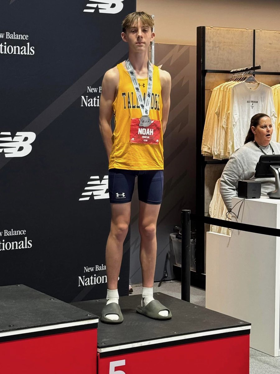 Congratulations to Donny Noah!!! He finished 10th in the 1600 (4:28) and 5th in the 800 (1:58) as a freshman at The New Balance Indoor Nationals in Boston. Great Job Donny!!!