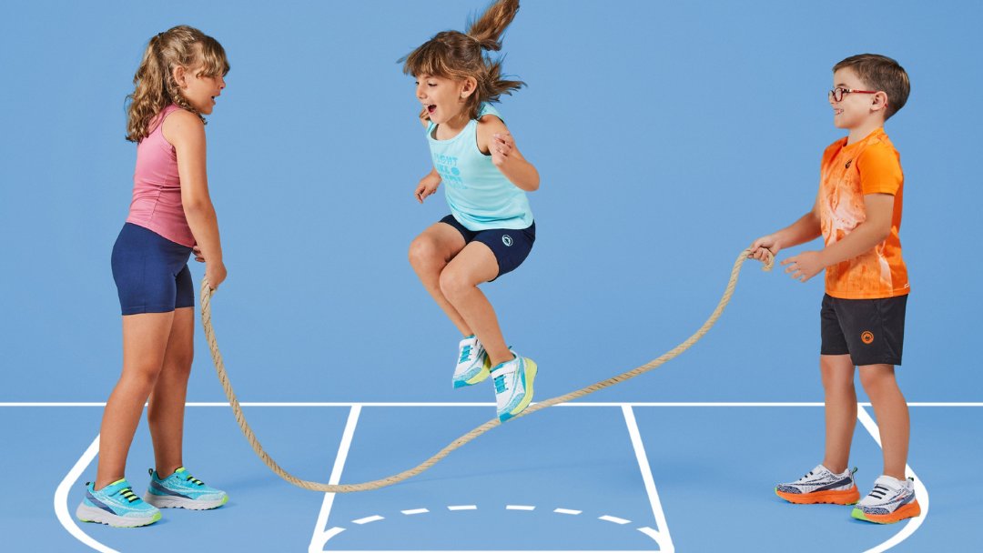 Diversión, movimiento y comodidad. 🎯  Así disfrutan los más pequeños con J’hayber. La colección Kids está diseñada para acompañar cada salto, carrera y juego con total libertad. 👟

➡️  Encuentra sus favoritos en puntos de venta y en jhayber.com

#Jhayber #Kids