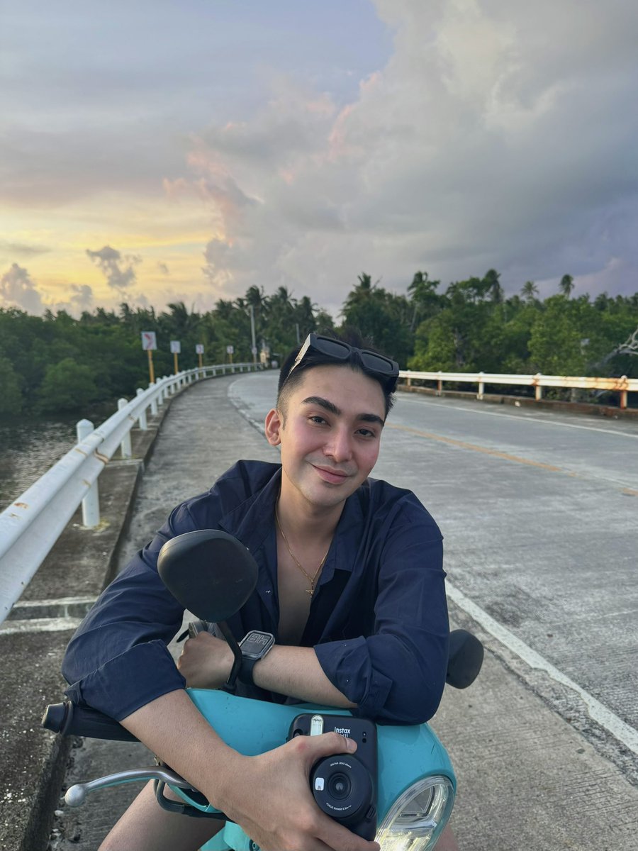 jronchuaa's tweet photo. siargao 🌴 https://t.co/YBsaU5KhmL