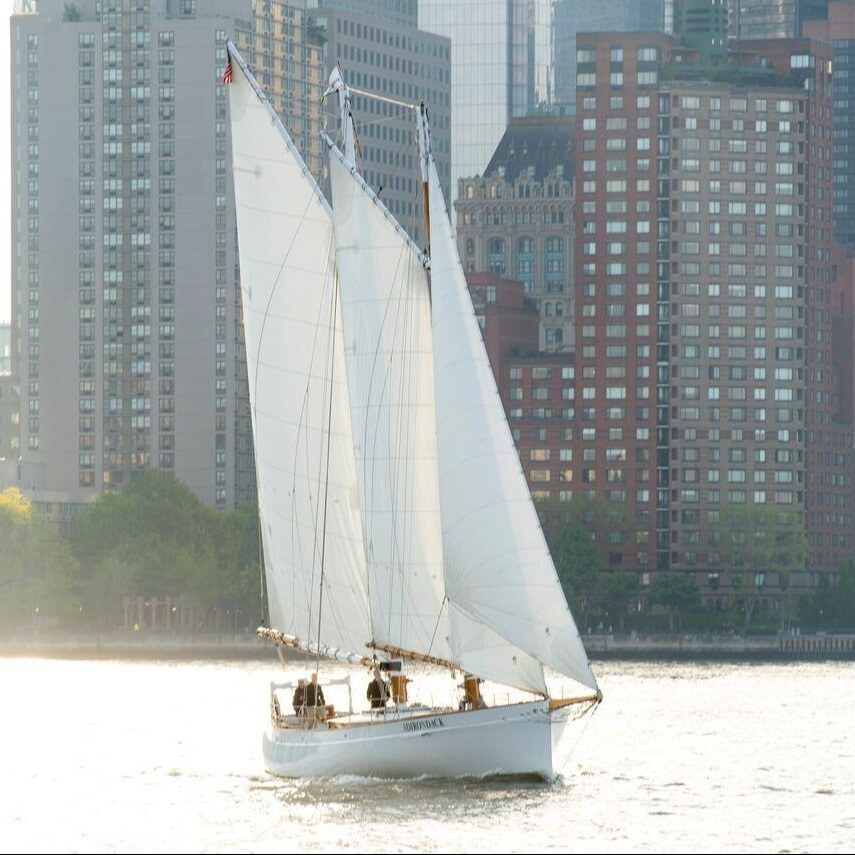 Sayonara winter... we're so excited to welcome Spring this week! It won’t be long - just wait and see, our sailboats soon will grace NYC ⛵