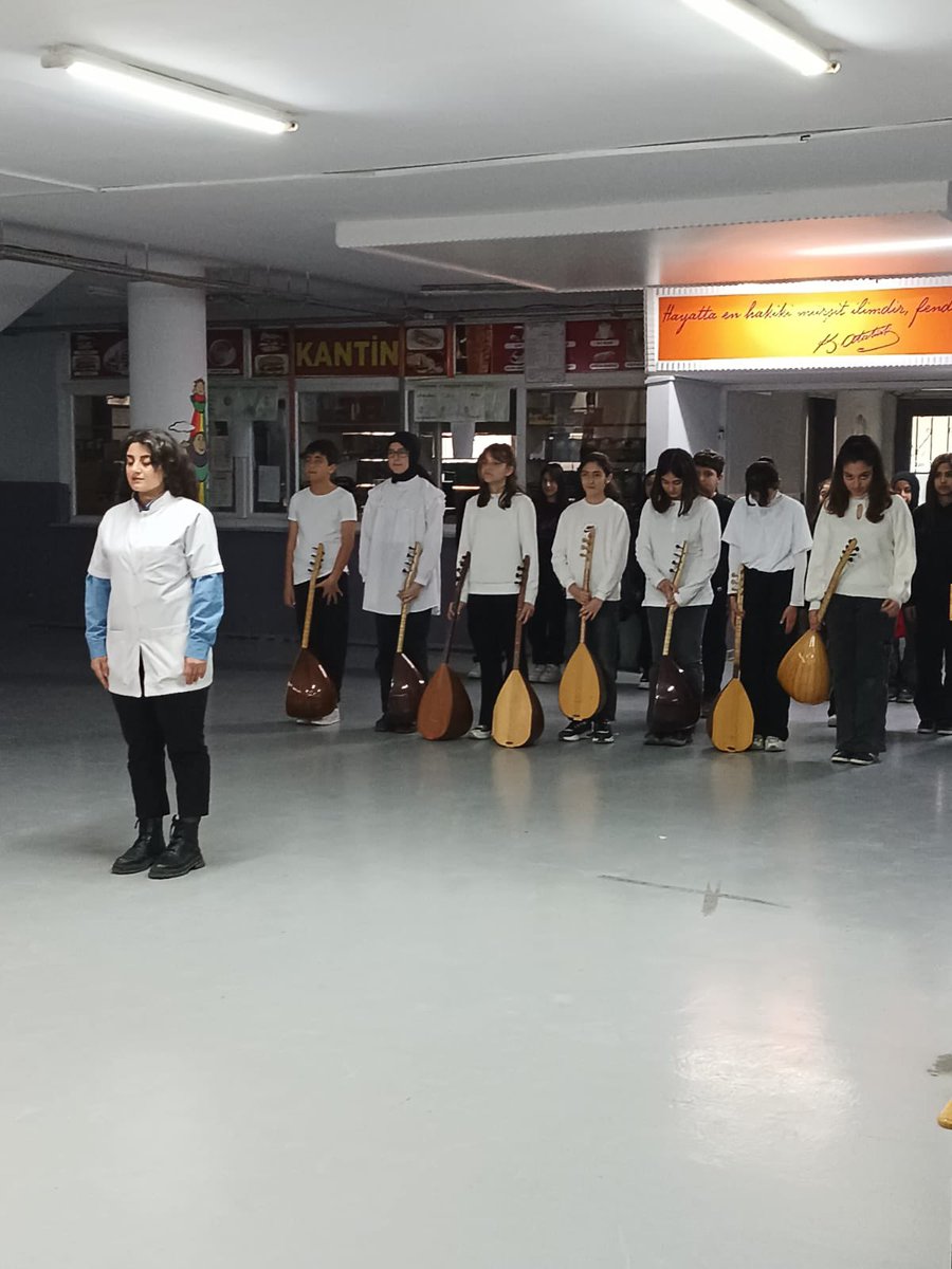 BollucaTUTEVOO's tweet photo. 18 Mart Çanakkale zaferimizin 110. Yılında aziz şehitlerimizi rahmet ve minnetle anarak büyük zaferimizi kutladık.@ARNAVUTKOYMEM https://t.co/jhlBgykUth