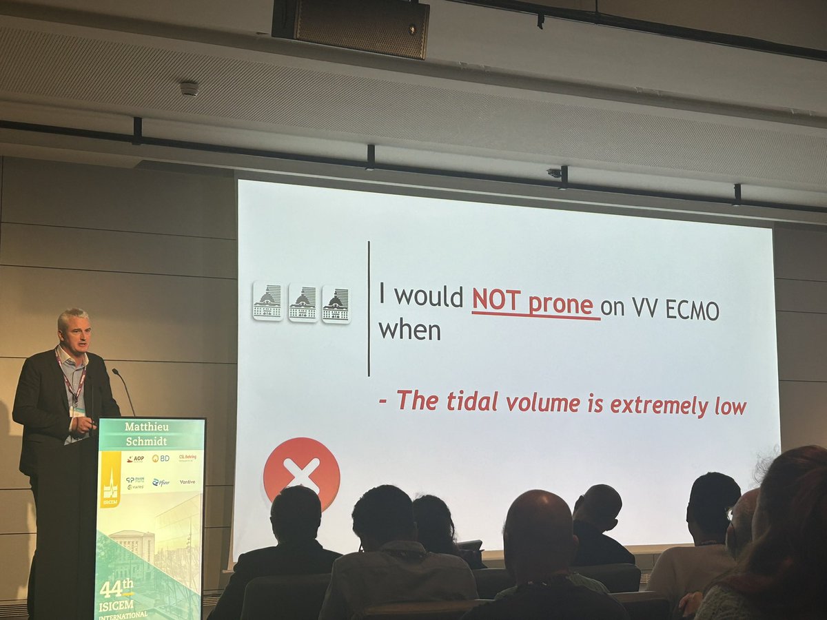 Should we abandon Prone Postion for patient under VV-#ECMO? 
Insight of PRONECMO w/ @PrMatthieuSchmidt
Not for every patients but… 📋
✅no ultra-low Vt
✅bilateral posterior consolidation
✅non-COVID19 ards
✅trained teams
<a href="/ISICEM/">ISICEM</a> <a href="/JAMANetwork/">JAMA Network</a> #ICU

🔗 10.1001/jama.2023.24491