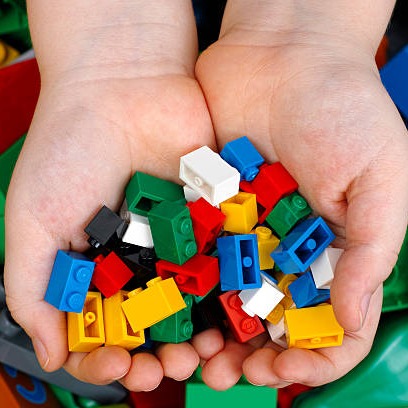 We’re delighted to be welcoming The Brick People to Wardown House, Museum and Gallery, who’ll be offering a wide range of LEGO® related activities on 09 &amp; 16 Apr 2025, with slots from 10am to 3:15pm

🎟️ Book now at culturetrust.com/whats-on/brick…

#WhatsOnLuton #LutonEvents