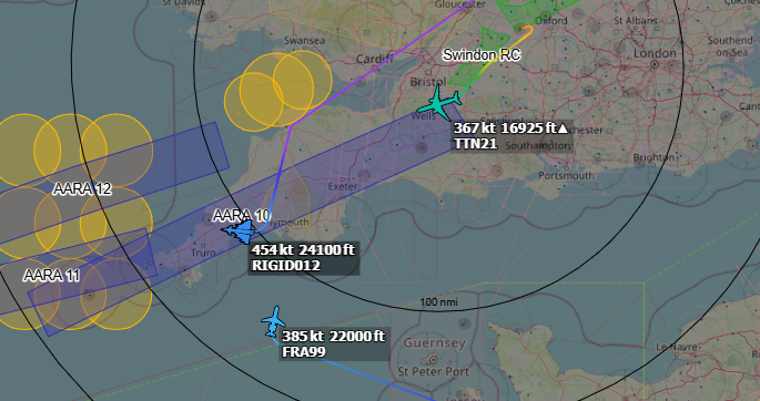 Andyyyyrrrr's tweet photo. 12:13 RIGID 11-12 flt x2 RAF Eurofighter Typhoon's
On a NATO Air Policing Squawk, #QRA Launch
Potentially off to Intercept #FRA99, If so will be a Exercise QRA.
#TTN21 Out from Brize and is Working Swan Mil 133.300, Own Nav to AARA 10.
Tails : #ZZ335, #ZK364, #ZJ949, G-FRAH https://t.co/Nde0hJnXKf