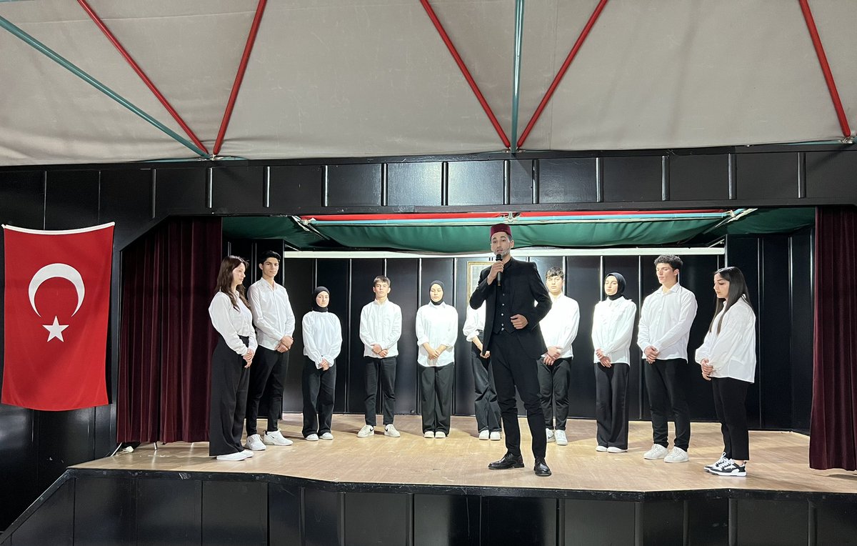 TC_ilic's tweet photo. Kaymakam V. İlhan Kayatürk, Belediye Başkanı Mehmet Elçi ve ilçe protokolü ile birlikte Milli Eğitim Müdürlüğü Konferans Salonunda düzenlenen “18 Mart Çanakkale Zaferi ve Şehitleri Anma Günü” programına katıldı.

🇹🇷🇹🇷

#ÇanakkaleGeçilmez https://t.co/mIVr4j0XQL