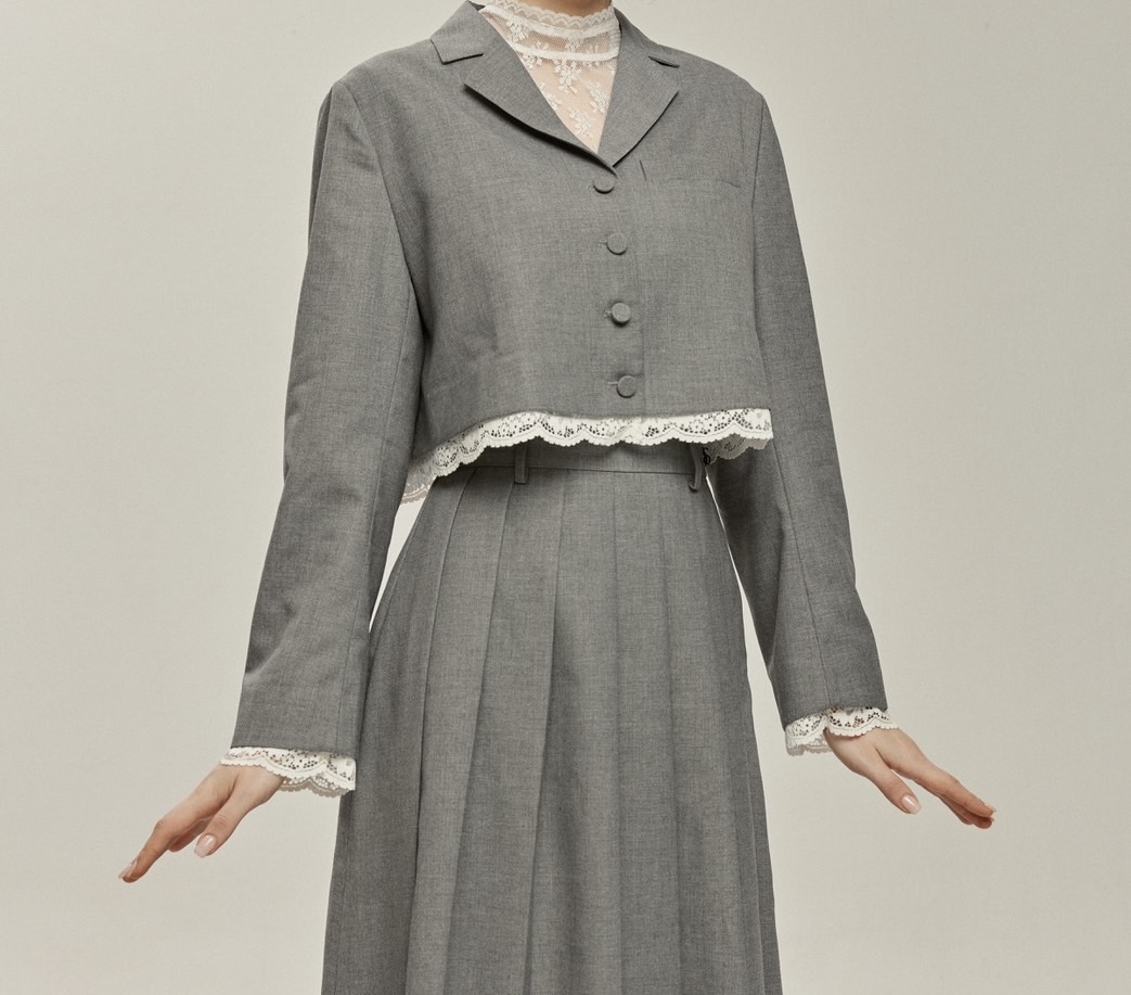 3月22日(土)新作販売開始 《リリーをルルと見間違えた》Top,Skirt