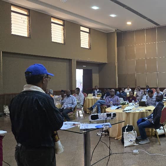 FAOEastAfrica's tweet photo. A review meetg on #ProActII, a project to support effective programing in #Foodsecurity, #DRM &amp; #Socialprotection is well underway in #Hawassa, 🇪🇹. Key stakeholders - @MoA_Ethiopia @EU_Commission. @FAO &amp; implementing orgs. - convened to evaluate progress &amp; steer the way forward. https://t.co/KdQhyBPOWN