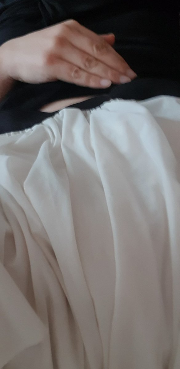 어느날~
오빠 치마올려도돼?