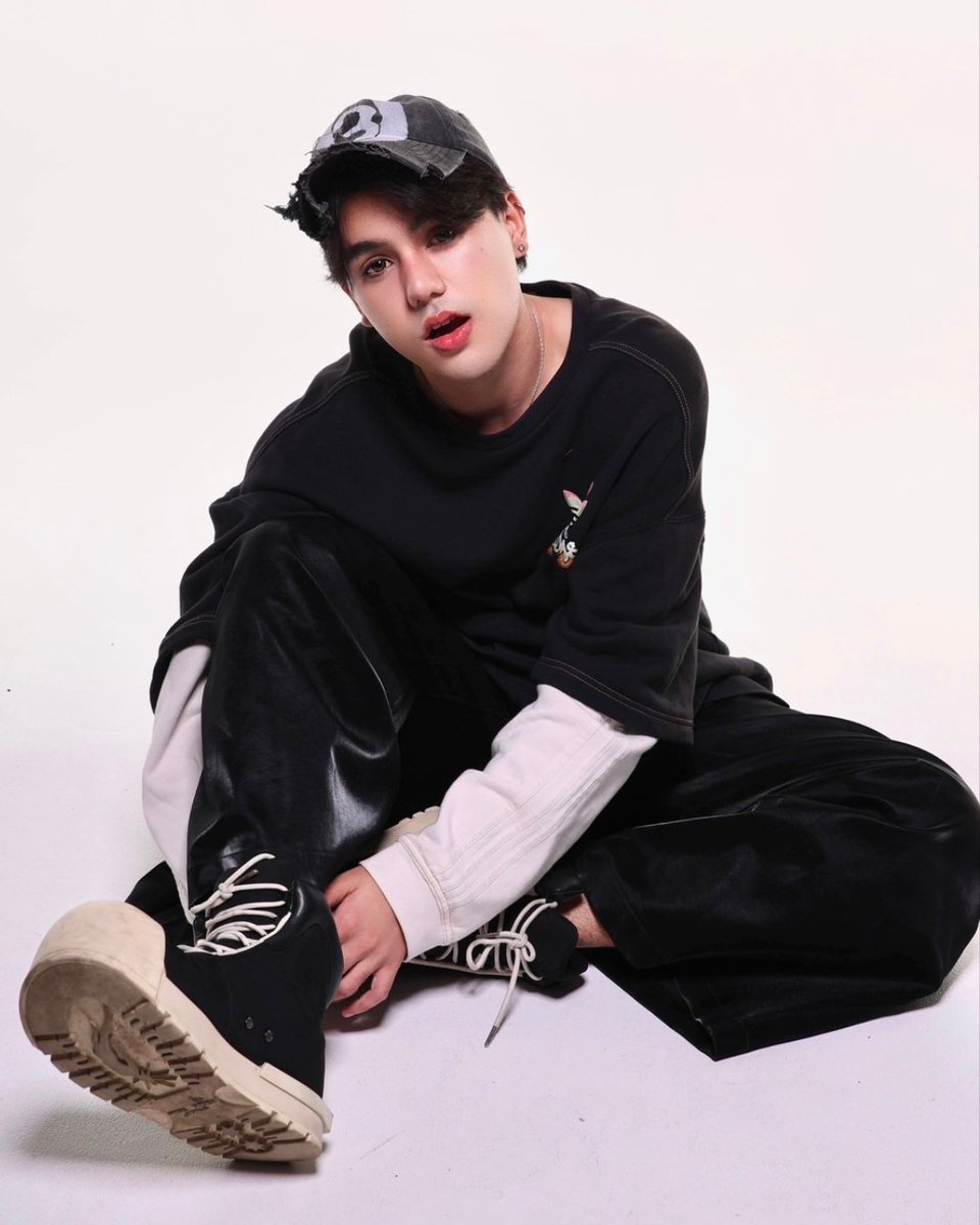 Baccuzofficial's tweet photo. BACCUZ OFFICIAL
MEMBER PROFILE | RICKY THATCHANON
#ricky_baccuz
#BACCUZ
#vivifylabel https://t.co/xGO7KseLy1