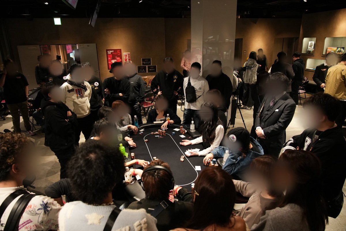 ikkkka44's tweet photo. 先日3/14~3/16のRED° POKER SUMMITありがとうございました🗼♡

今大会では、配信やFT、ハイローラーのディーラーなど沢山経験させていただき、また一つ成長できたと感じています🐰🎀

なによりディーラー褒めてもらえて嬉しかった!!🥲
もっともっと上手くなれるように頑張ります🔥

#RED_PS  #RED_X https://t.co/n0ovvWPSsY
