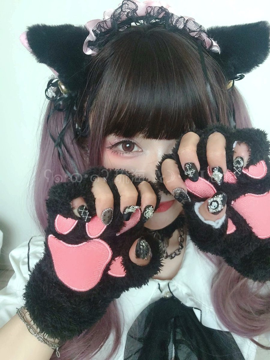 VgRei's tweet photo. お久しぶり。
Xになってからはじめて投稿する気がする🤣

#着ぐるみと中身
#地雷系メイク https://t.co/X0IzGsN4RV