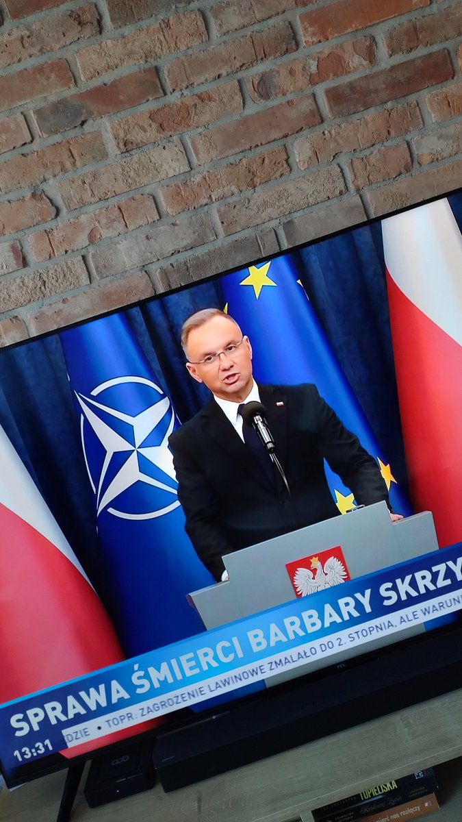 Marikatycza3577's tweet photo. Serio ? Nie ma pan żadnych dowodów a takie przemówienie głosi 🤦 nie strasz nie strasz .. PiS nigdy z niego nie wyszedł @AndrzejDuda
#taniecnatrumnach
#PiSowski https://t.co/riM5pXlJGZ