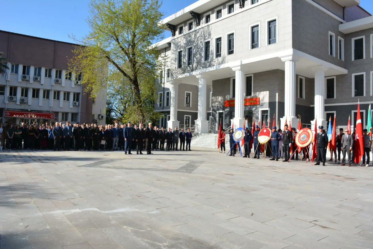 koycegiz48's tweet photo. 18 Mart Şehitleri Anma Günü ve Çanakkale Zaferi'nin 110. Yıl Dönümü kapsamında ilçemizde anma programı düzenlendi.
@MMaslak https://t.co/SxcOQPPFYj