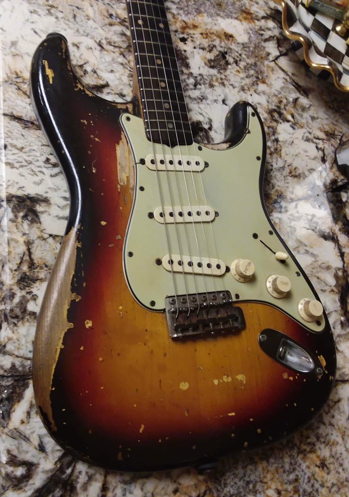Them damn 1962 Strats…!🤘🏼