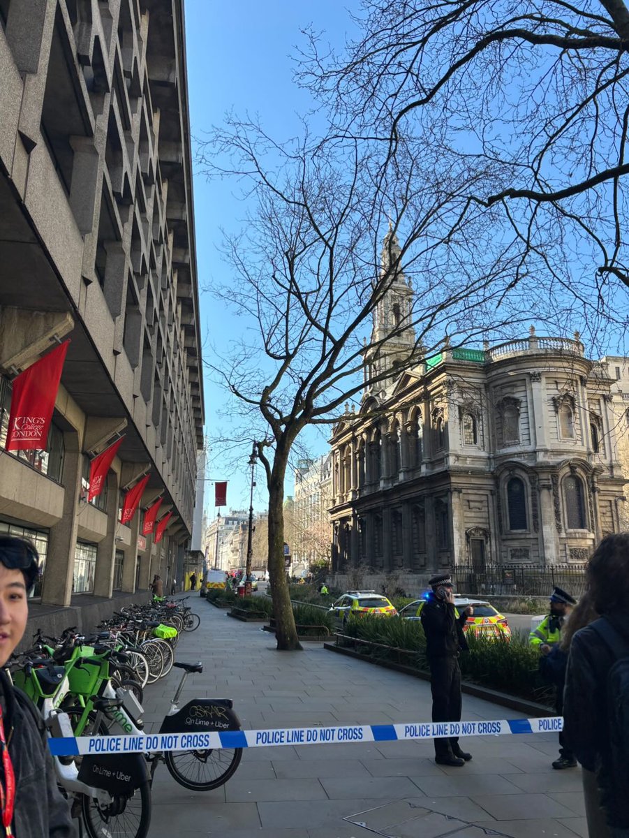 Wellington (@wellesley1829) on Twitter photo Major operation outside King’s College London on the Strand right now. Significant attendance from the police and ambulance service. King’s campus on lockdown with no access to students. <a href="/BBCLondonNews/">BBC London</a> <a href="/itvlondon/">ITV London</a> <a href="/theLDNstandard/">The Standard</a> #breaking Major operation outside King’s College London on the Strand right now. Significant attendance from the police and ambulance service. King’s campus on lockdown with no access to students. <a href="/BBCLondonNews/">BBC London</a> <a href="/itvlondon/">ITV London</a> <a href="/theLDNstandard/">The Standard</a> #breaking