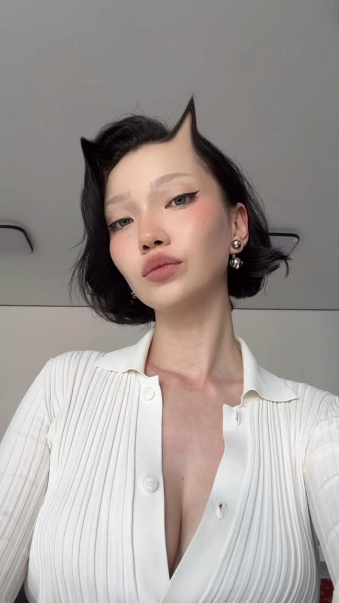 Diga-me con quem tu andas
E eu lhe direi quem és.