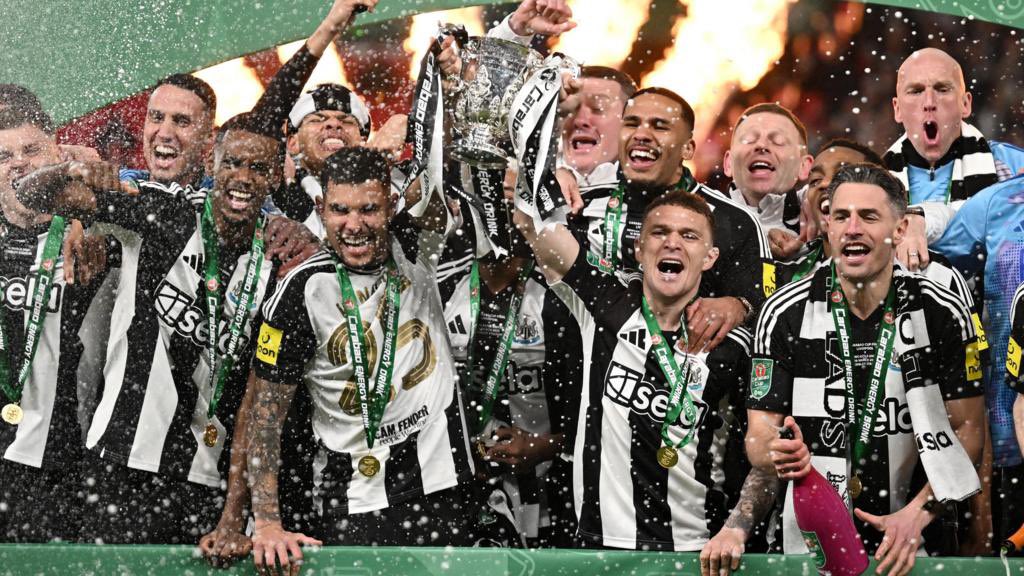 fbtlpod's tweet image. • Newcastle win the League Cup
• A statue for Eddie Howe?
• Are Liverpool cracking?
• Do Arsenal still have a chance?
• Pochettino “twerking” for Spurs
• Dan holds his hands up over a comment 
• Mark Clattenburg - Pantomime villain  

podfollow.com/football-betwe…