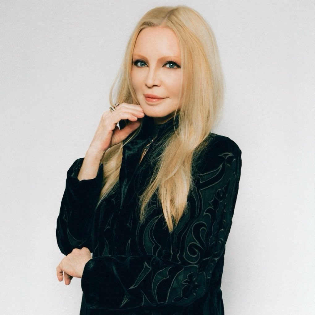 Manca davvero poco a “Ho provato tutto” e l’attesa si fa sentire… Voi siete pronti? 🔥 <a href="/WARNERMUSICIT/">Warner Music Italy</a> <a href="/NarIntRecords/">Nar International</a> <a href="/ColorSoundLive/">ColorSound</a> 

Make up <a href="/pabloardizzone/">Pablo Ardizzone</a> 
Dress simone_folco 
Foto Giulio Cafasso