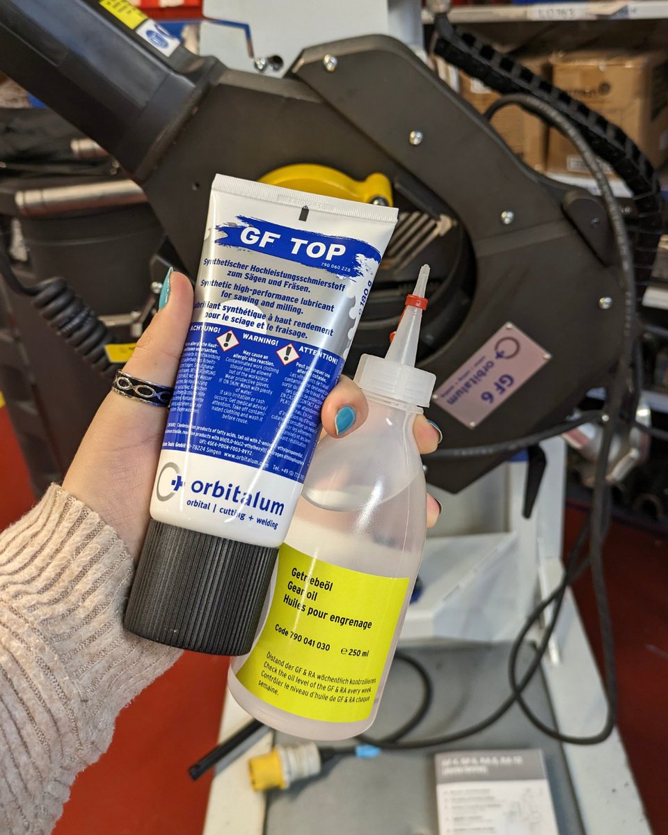 PTS_Tools's tweet image. WHAT A COMBO 💙💧

Keep your Orbitalum machines running at peak performance with Orbitalum Special Gear Oil for RA &amp;amp; GF machines and GF Top Saw Blade Lubricant.

Essential for maximum blade life.

#Orbitalum #PipeToolSpecialists #PTS #SawBladeLife #MachineCare
