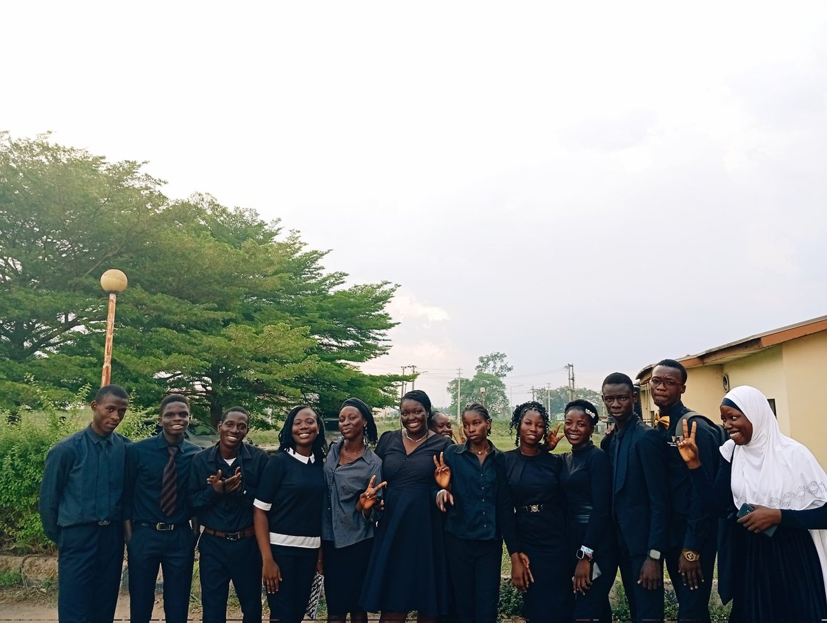 lux_medica_dvm's tweet photo. Same class, different colours, but one vibe
Which squad got the best drip?
#VetMedStyle #VetLife #Veterinary #vetstudents #funaab https://t.co/NwQbWNar4H