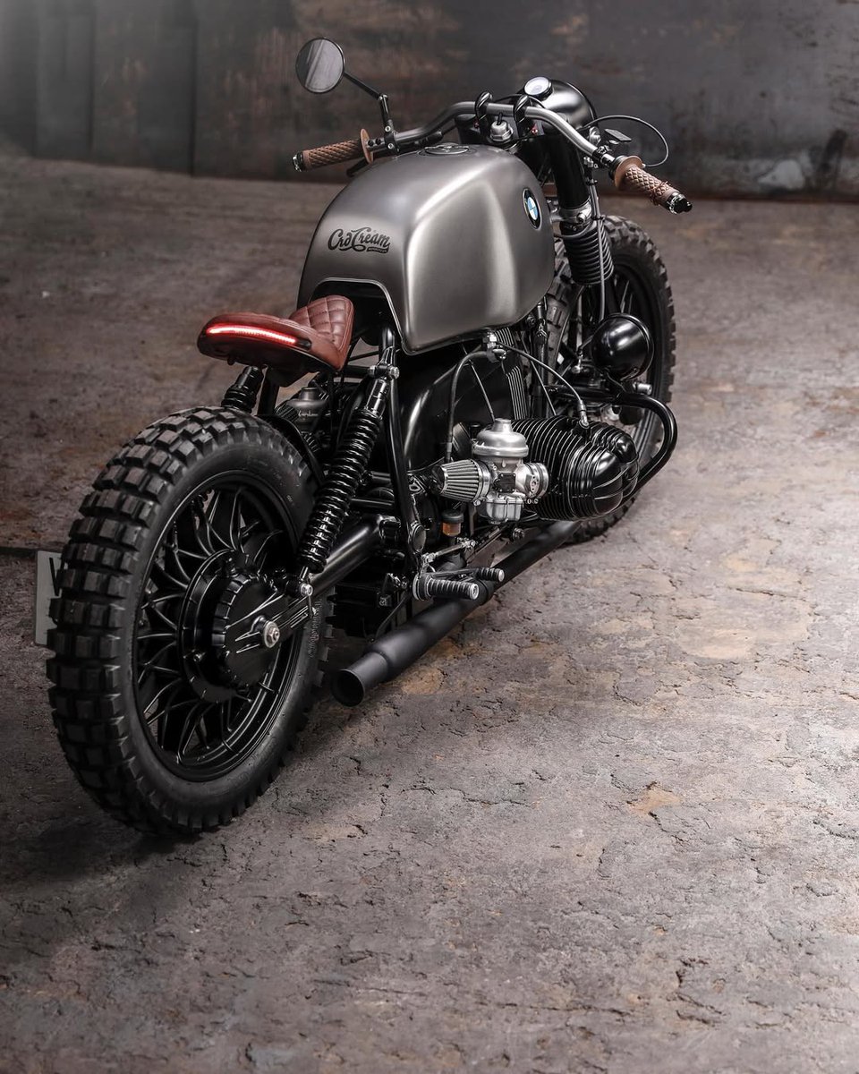 🤎🤎🤎

caferacerdreams.es/en/motorcycle/…

#CRD102 #caferacerdreams #BMWcaferacer #caferacer #welovewhatwedo #shippingworldwide✈️🌎