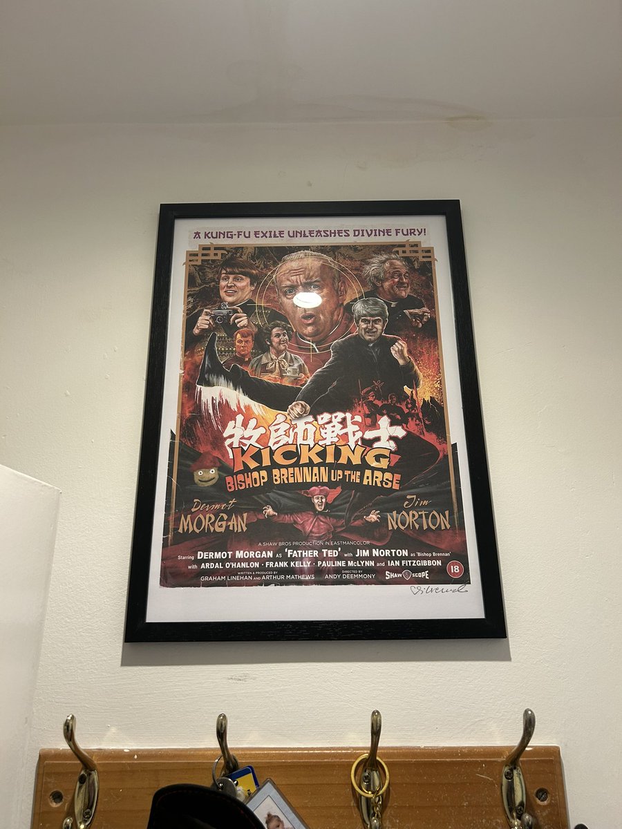 kmfreeman77's tweet photo. @LushArtPrints pride of place in downstairs vestibule. I love it!  More of this genre to be ordered me thinks ❤️
@Glinner https://t.co/ZEqwdr31A2