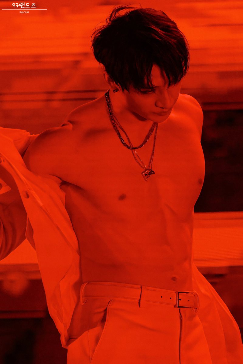 𝐦𝐣 (@gnabnahc97chris) on Twitter photo 