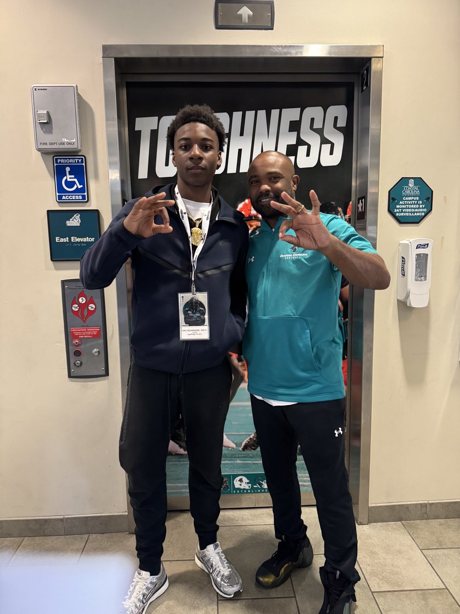 Eric "landlord” Richardson (@ejrichardsontwo) on Twitter photo Blessed to have receive my first D1 offer from the University of Coastal Carolina #GodsPlan <a href="/Coachtimbeck/">Tim Beck</a> <a href="/TyronCarrier/">Tyron Carrier</a> <a href="/BoulwareLeon/">Coach Boulware</a> <a href="/VincentAlbano6/">Vinny Albano</a> <a href="/LE_FB1/">Lugoff-Elgin Football</a> <a href="/LouatTheState/">Lou Bezjak</a> Blessed to have receive my first D1 offer from the University of Coastal Carolina #GodsPlan <a href="/Coachtimbeck/">Tim Beck</a> <a href="/TyronCarrier/">Tyron Carrier</a> <a href="/BoulwareLeon/">Coach Boulware</a> <a href="/VincentAlbano6/">Vinny Albano</a> <a href="/LE_FB1/">Lugoff-Elgin Football</a> <a href="/LouatTheState/">Lou Bezjak</a>