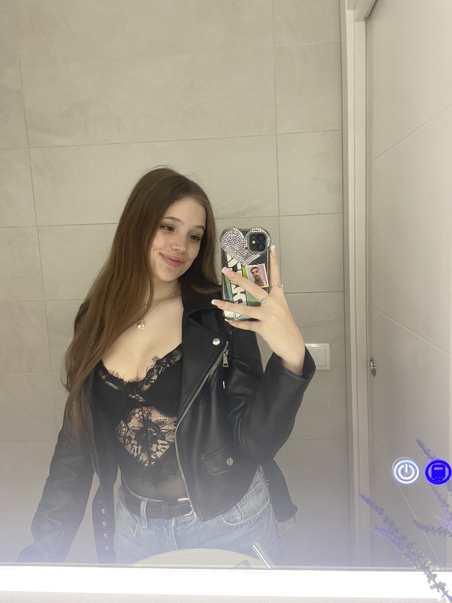 júlia🎀 tweet media