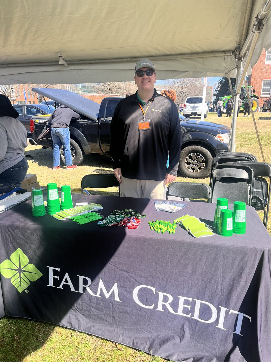 ColFarmCredit's tweet image. Happy to be a part of Ag Fest at Virginia State University today! Community members and students from VSU and VA public schools are coming out on this gorgeous day to learn about the various areas of Virginia agriculture ☀️