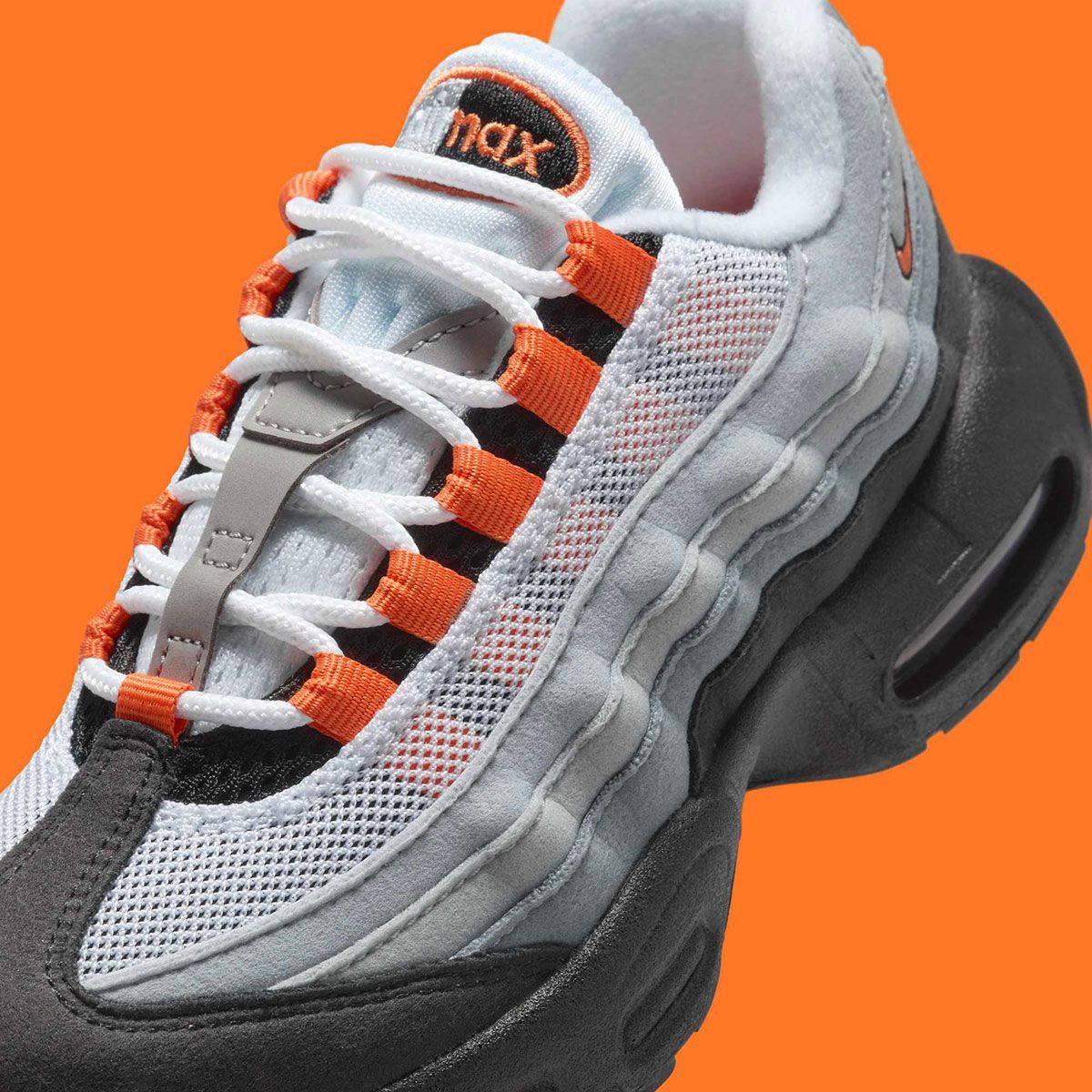 Sneaker News on X: Sneaker News on X: