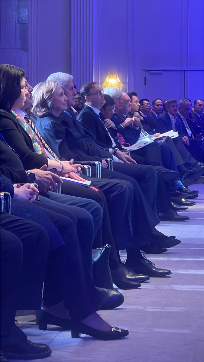 NjomzaMehani's tweet photo. Excited to attend The World Forum on the Future of Democracy, Tech/AI, and Humankind in Berlin. Honored to be at the conference with Bill and Hillary Clinton! Truly inspiring to be in the presence of such incredible leaders. #Berlin2025 #AI #Tech #Democracy https://t.co/5fKulJ6d7I