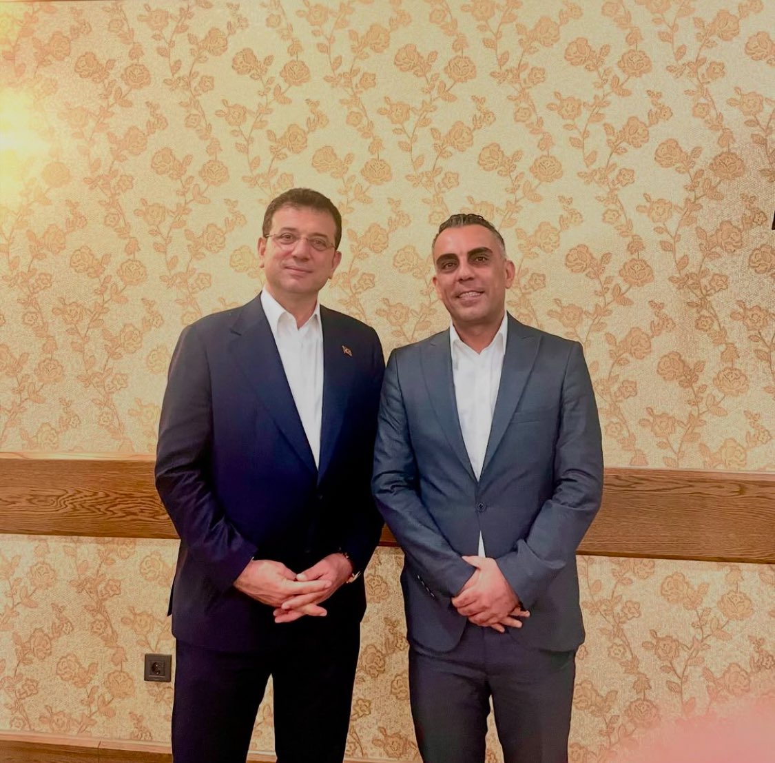 Ekrem İmamoğlu’nun diploması üzerinden yapılan bu hamle, sadece bir kişinin siyaseten engellenmesi değil, tüm halkın iradesinin yok sayılmasıdır. Ve bu sürecin saygın kurumlar eliyle yürütülmesi, demokrasimiz açısından endişe verici  derecede vahimdir. <a href="/ekremimamoglu/">Ekrem İmamoğlu</a>