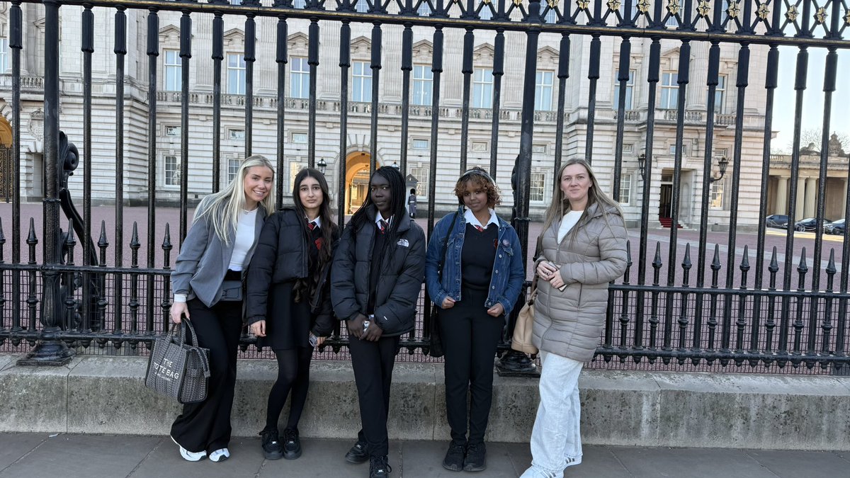 Miss C L Donaldson tweet media