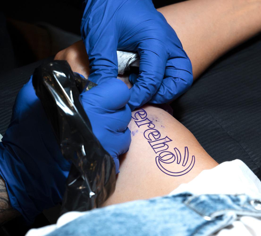 tesi_sharon's tweet image. We’re cooking up something BIG at @BankofKigali  Hold tight! This one’s worth the wait! #Bigereho 👌🏾