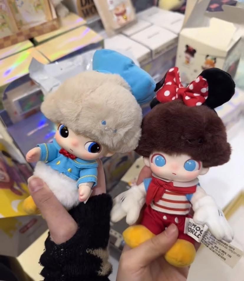 hela_cutha15444's tweet photo. ✨สปอยงานจริง พวงกุญแจ น้องๆ Dimoo กันหน่อยย 🫶🏼🫰🏻
🗓️วางจำหน่าย 𝟐𝟏 มีนาคม 𝟐𝟓𝟔𝟖 เวลา 𝟎𝟗:𝟎𝟎 น.
📌สามารถเลือกชมสินค้าของ 𝗣𝗢𝗣 𝗠𝗔𝗥𝗧 ได้ทาง
🧡https://t.co/b6y3SlW9O6
💙 https://t.co/G2pKL2Wkjo
#POPMART #POPMARTTHAILAND #dimoo #justdimoo #disneymickeymouse https://t.co/itHFgVQ6sJ