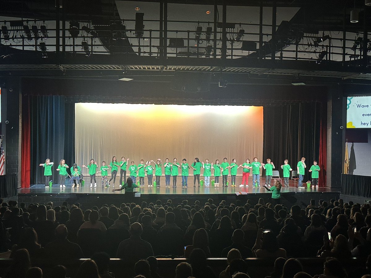 Stephanie Bush tweet media