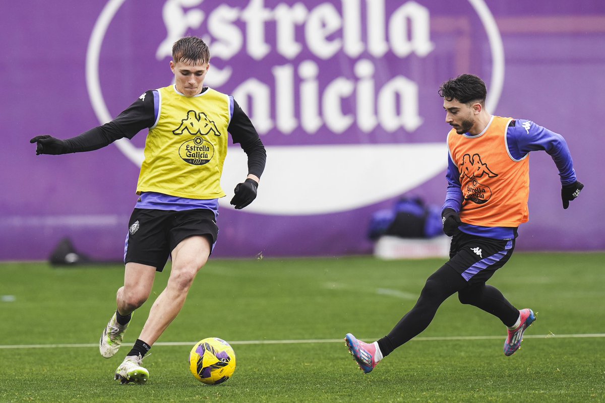 RVcantera's tweet photo. ⛏️💜 Trabajo con los mayores

#pucela #RVcantera https://t.co/5uVR0RfQgQ