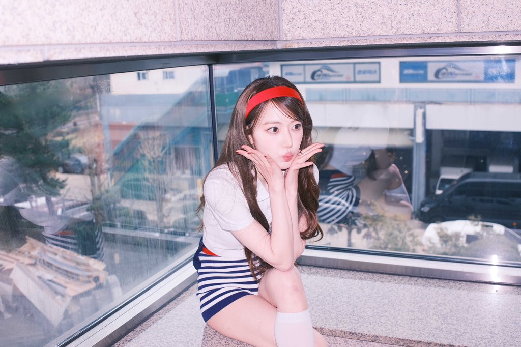 Severalmmm's tweet photo. LOVE PERSONIFIED SAKURA DAY
#SAKURACelestialBlossom
#언제나_사쿠라는_피어나
Stay with Sakura https://t.co/QIOccMDmc2