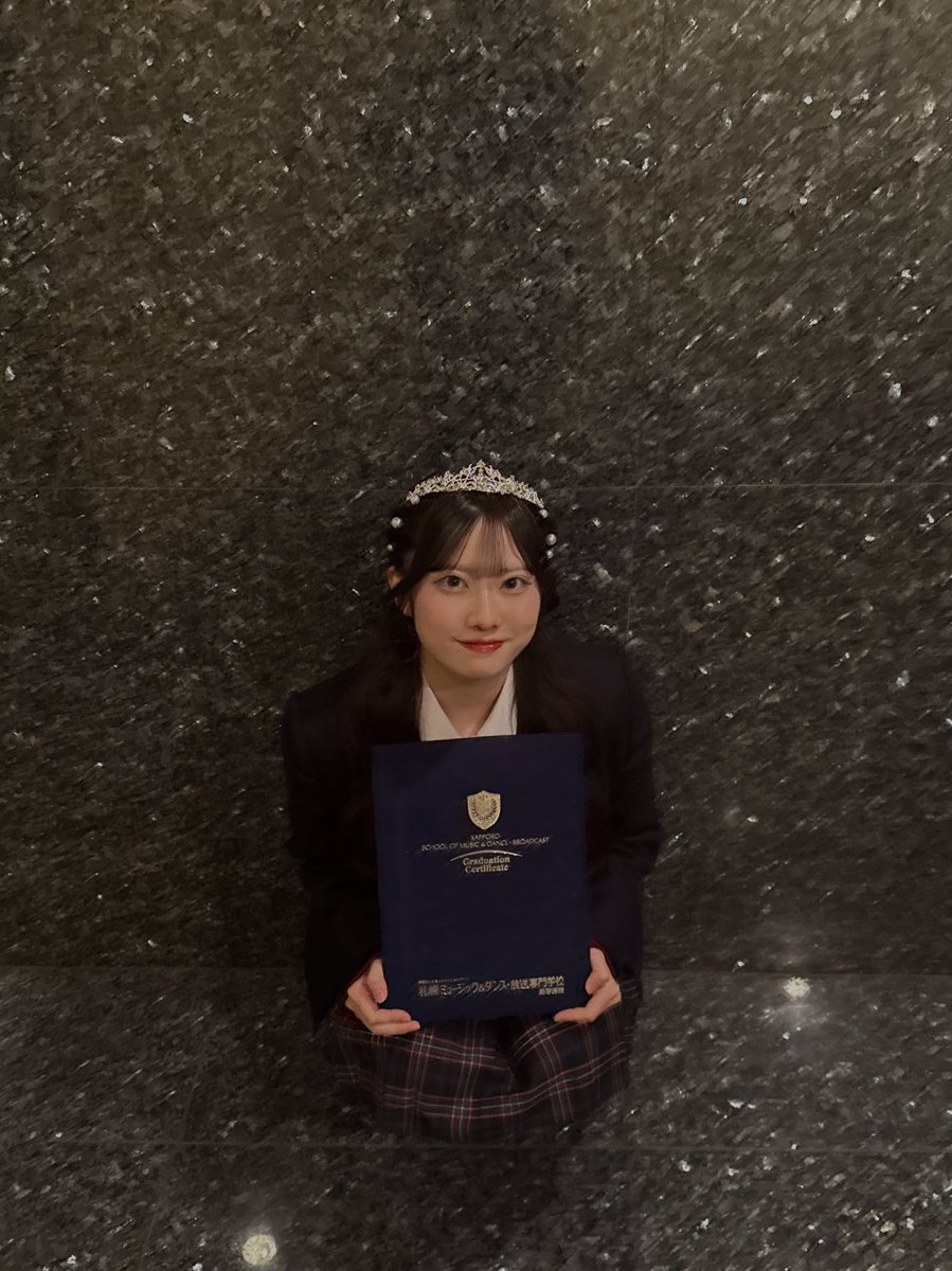 soooprooo_anr's tweet photo. 無事に高校卒業しました❕🎓🌸

1.2年生がみんな来てくれてお祝いしてくて涙涙な時間でした😭😭😭

ALT🫡 https://t.co/v5YaxG5yUU