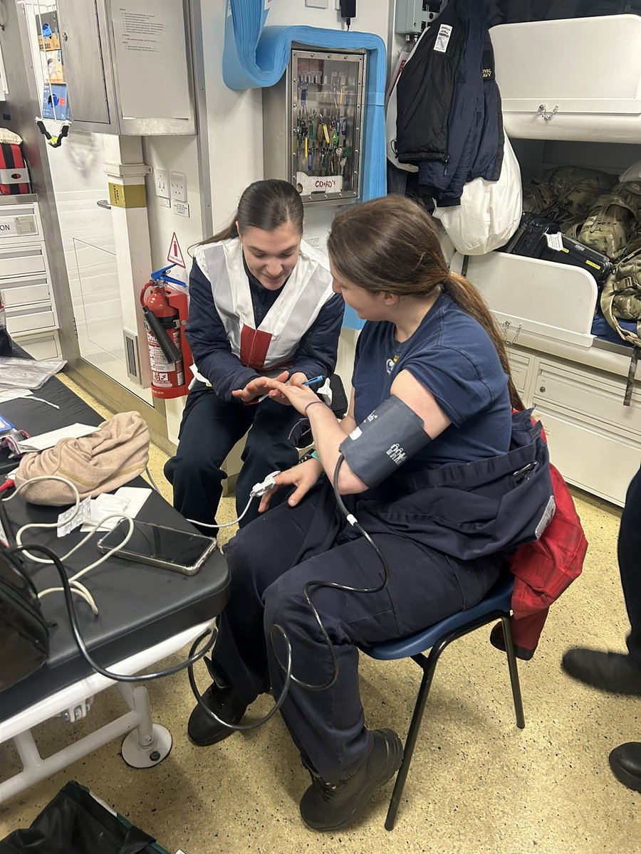 HMSPortland's tweet image. CBRNDC training doesn’t take a day off despite being in dry dock. @HMSPortland continues to train for floods, fires and casualties ensuring Ship’s Company are safe to handle any eventuality ⚓️ #HMSPortland #RoyalNavy