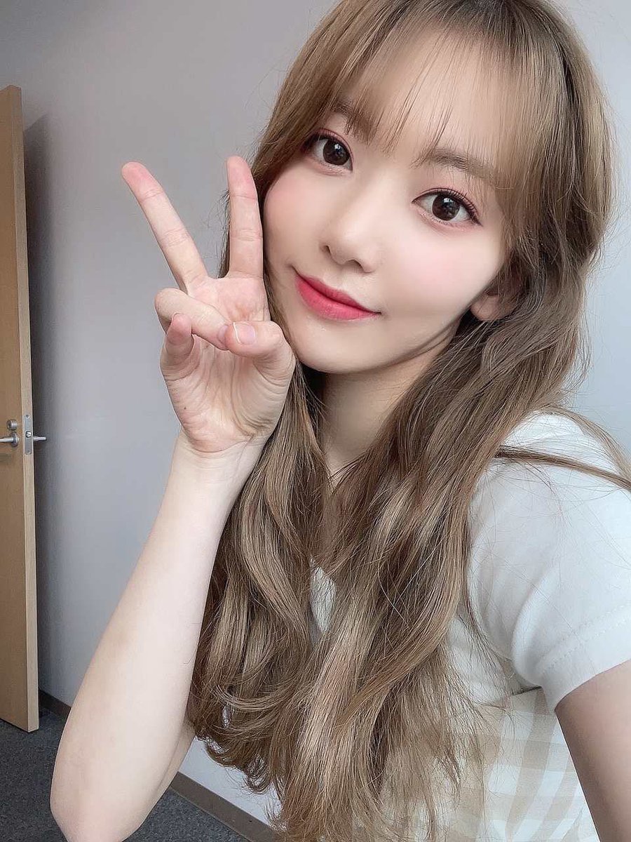 Severalmmm's tweet photo. LOVE PERSONIFIED SAKURA DAY
#SAKURACelestialBlossom
#언제나_사쿠라는_피어나
希望sakura永远开开心心 https://t.co/CVkouGLeW3