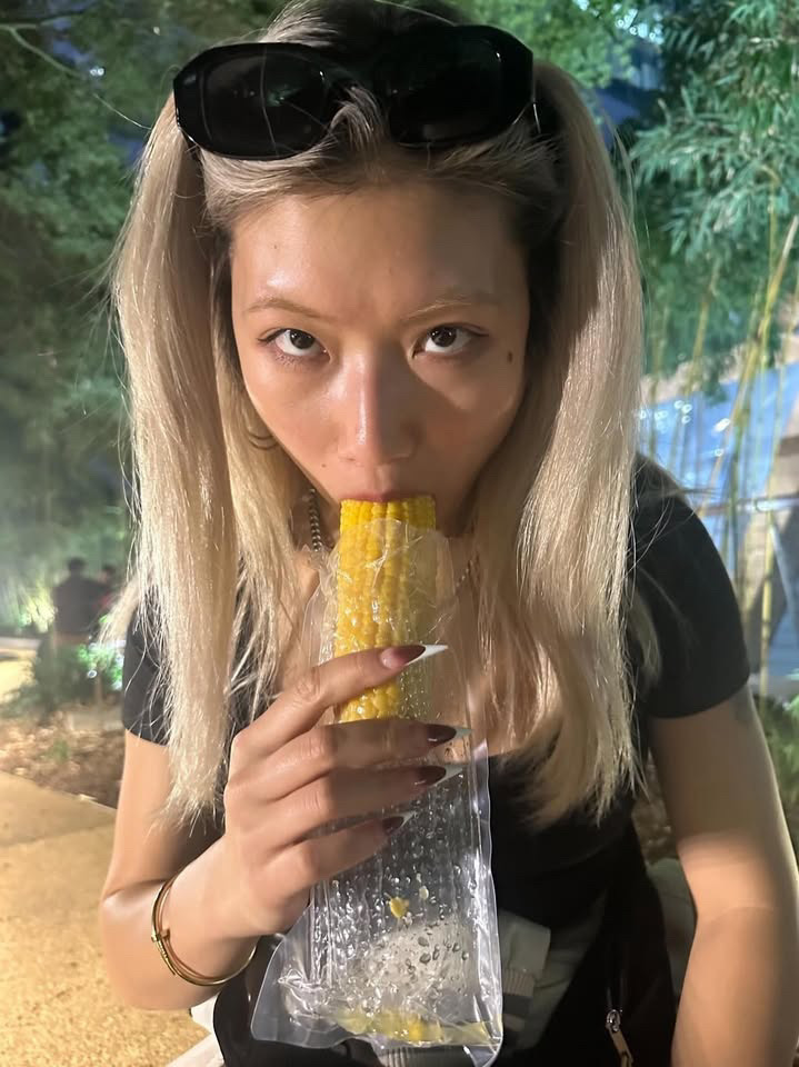 Dolly 多莉 tweet media