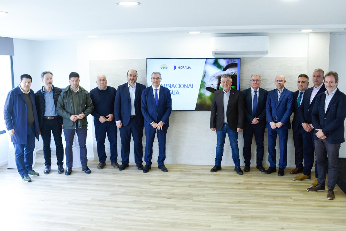 ▶ Rincón de la Victoria aborda los retos hídricos a los que se enfrenta la provincia con motivo del Día Mundial del Agua.

▶ El Foro, organizado por el Ayto. e Hidralia, ha contado con la presencia de los principales actores en materia de gestión.

 rincondelavictoria.es/noticias/-/ass…