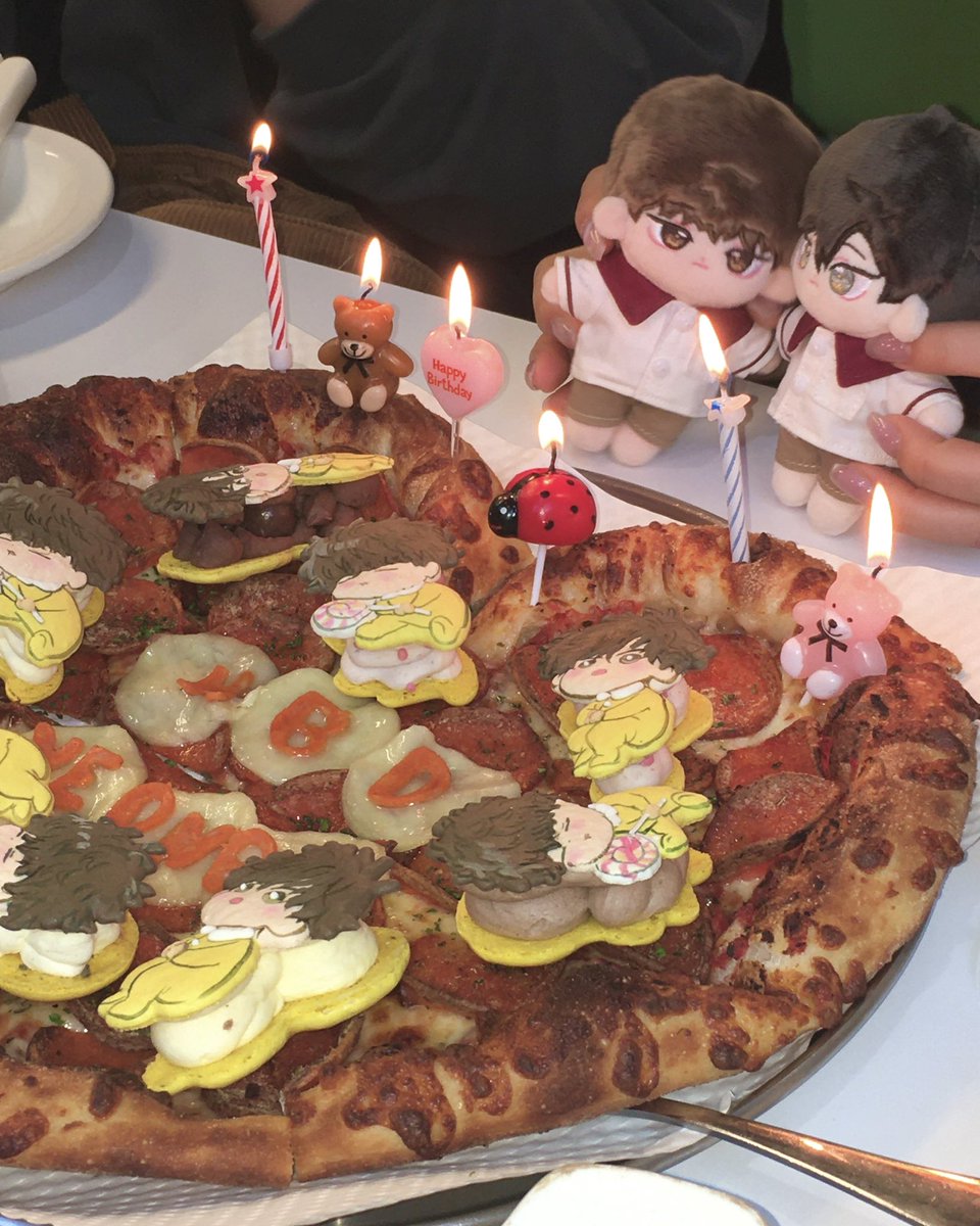 사랑하는 여난 너로 인해 알게된 모든 인연들에 감사한 날이야 나에게 이토록 큰 행복을 선물해준 너의 오늘이 아름다웠기를 바라 생일 축하해🥳💕

#HAPPYYEONANDAY